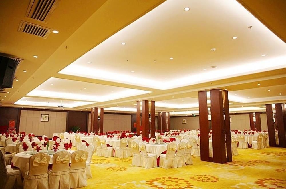 Jinhu Hotel 南昌 外观 照片