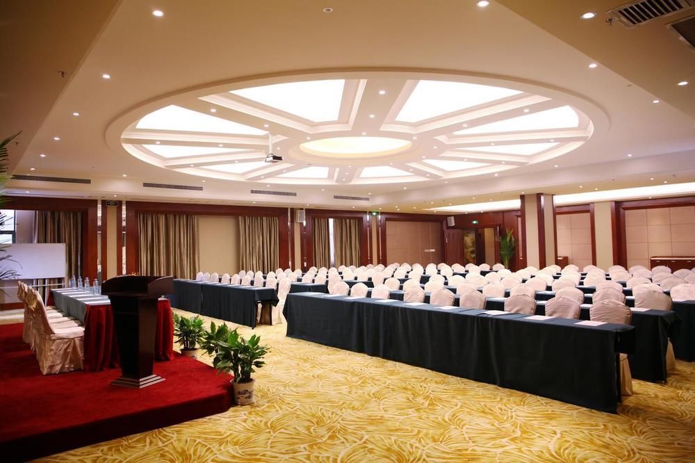 Jinhu Hotel 南昌 外观 照片